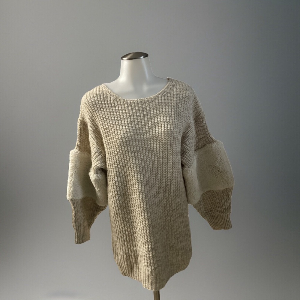 Rebellious Fashion Women’s  Boho BEIGE CHUNKY KNIT FUR SLEEVE JUMPER - Sz Medium